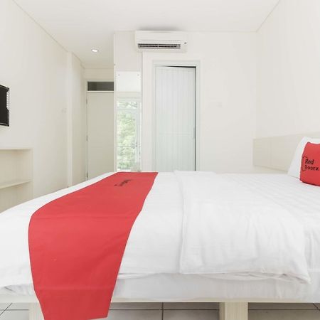 Reddoorz Near Pancoran Hotel Jakarta Exterior photo