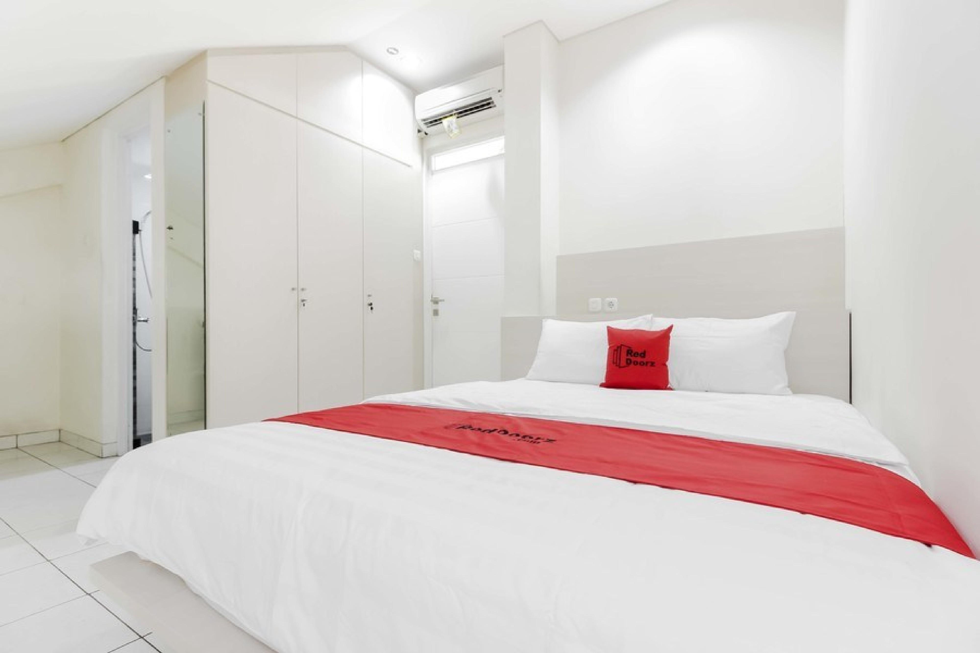Reddoorz Near Pancoran Hotel Jakarta Exterior photo